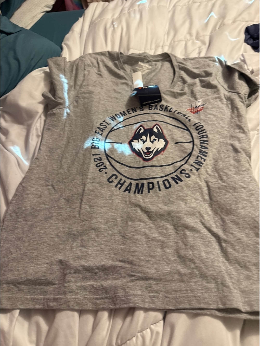 Big East Women's Basketball Tournament Champions T-Shirt Size XL